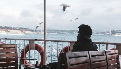 延迟退休，上岗证只能用到60岁？代表建议做好制度性衔接