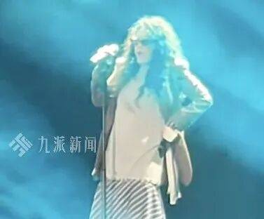 歌手陈粒演出中耳机爆炸，发文称“将开始减少舞台工作”，透露此类事故已发生3次