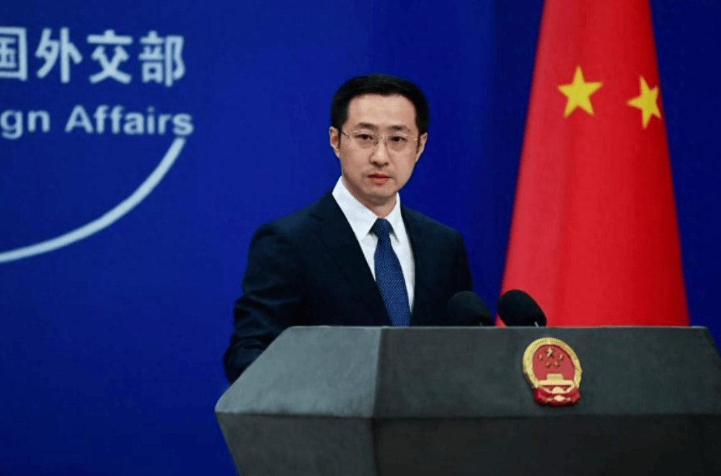 中国向全球郑重昭告,“对日反击”红线已划下,高市早苗敢越线必遭中方迎头痛击!