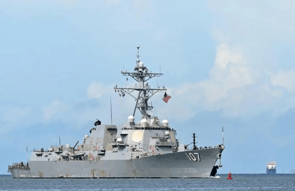 特朗普突然表态!不到48小时,美军开火打爆两艘运输船!1.5万美军就位,军火商又赚翻了