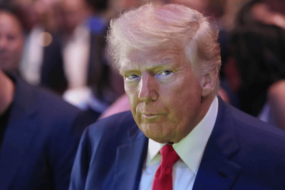 特朗普突然表态!不到48小时,美军开火打爆两艘运输船!1.5万美军就位,军火商又赚翻了